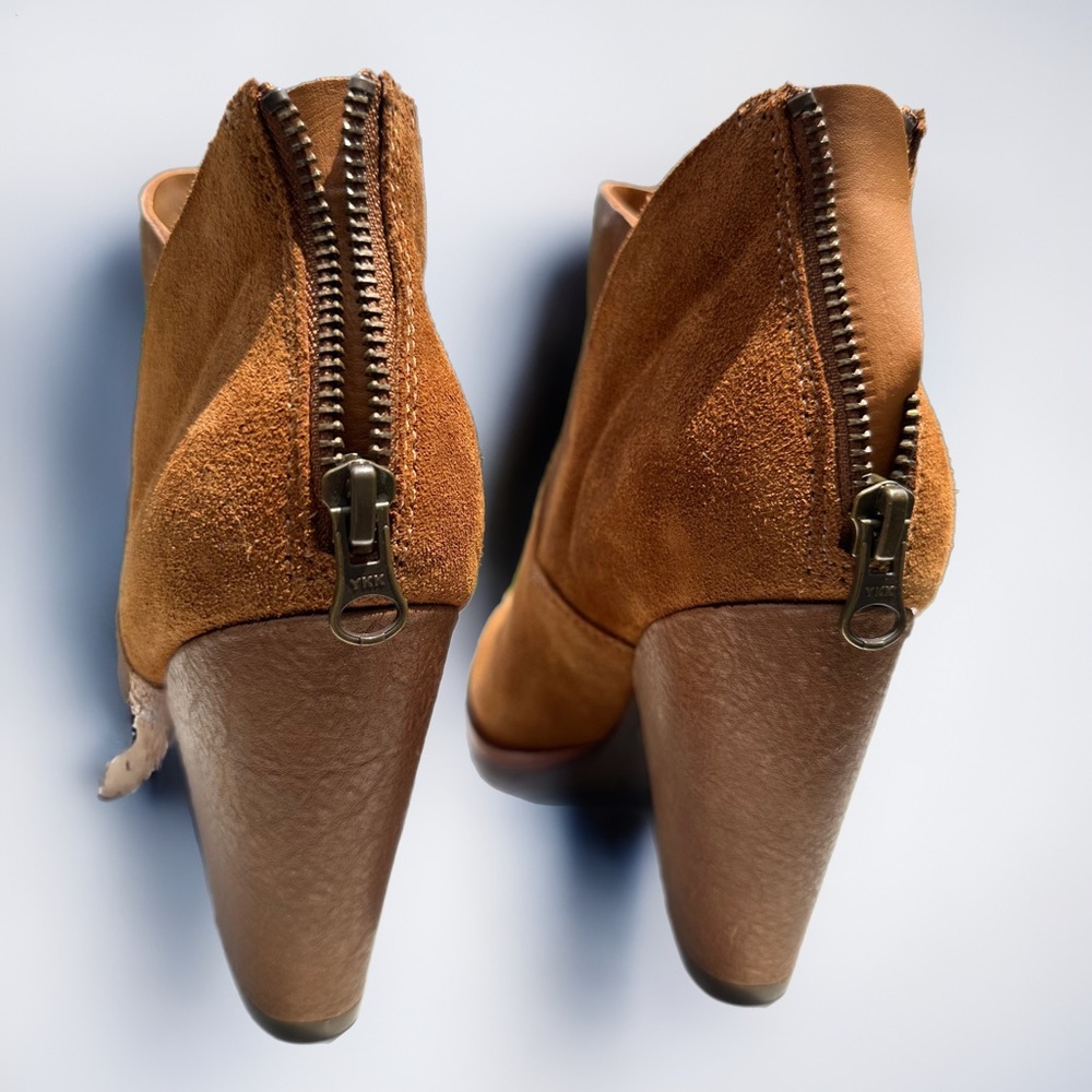 Kork-Ease Castaneda suede and leather combination zipper back ankle boots - Picture 5 of 10